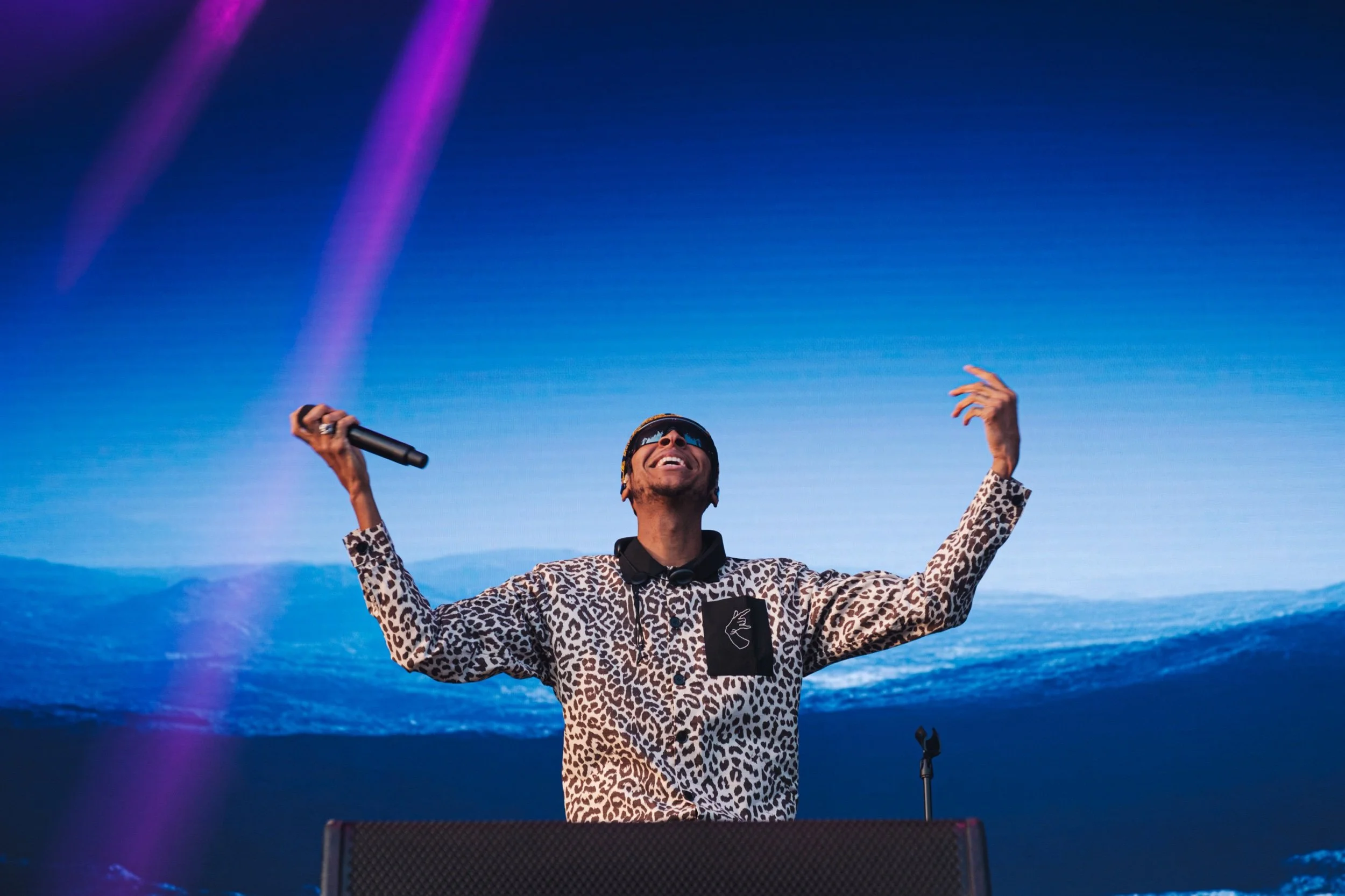 Why Photographing a Screen Is Plagiarism, Not Photography