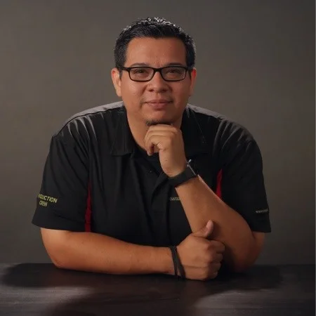 Stephen Villela.jpg