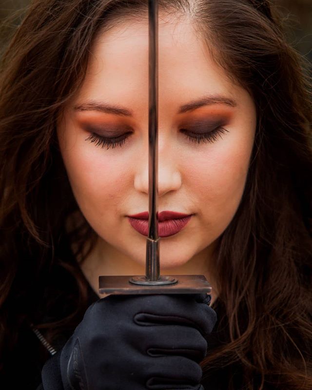 &quot;As One&quot;
Needed to post this for so long from my sword/knife set, love these and can't wait to share more
.
.
.
.
Model: @catcaseymodel
.
.
.
.
.
#follow #beauty #makeup #photography #sword #knife #dangerous #peace #battle #ninjato #swordpl