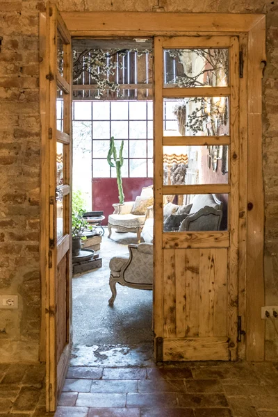 GlampingEntryway2.jpg