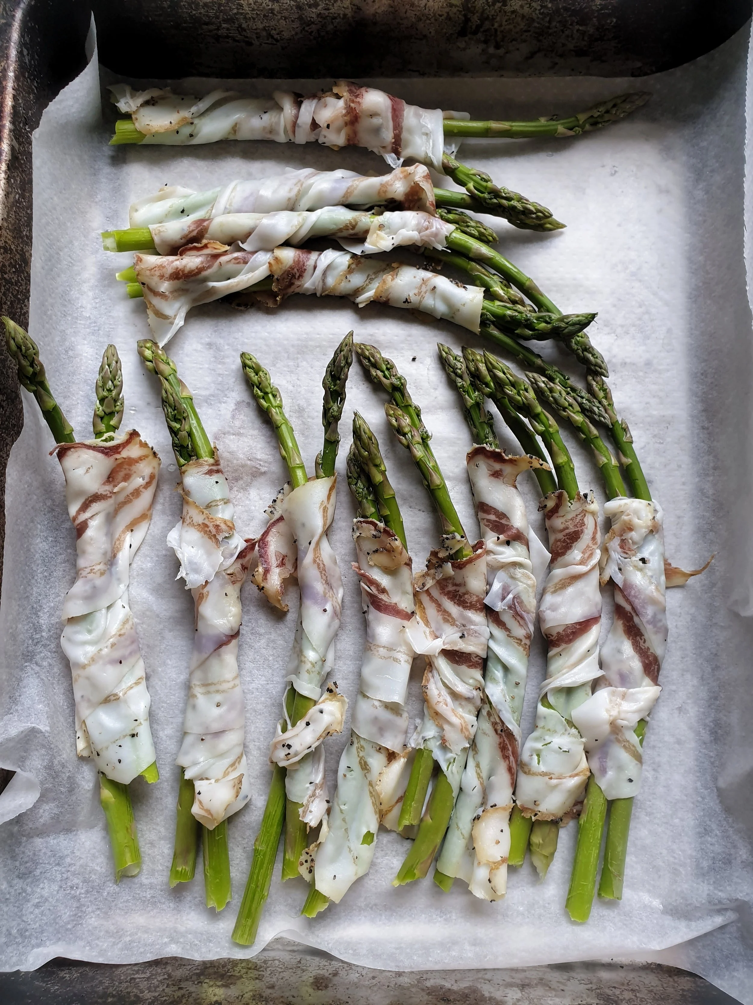 Baked Asparagus and Guanciale