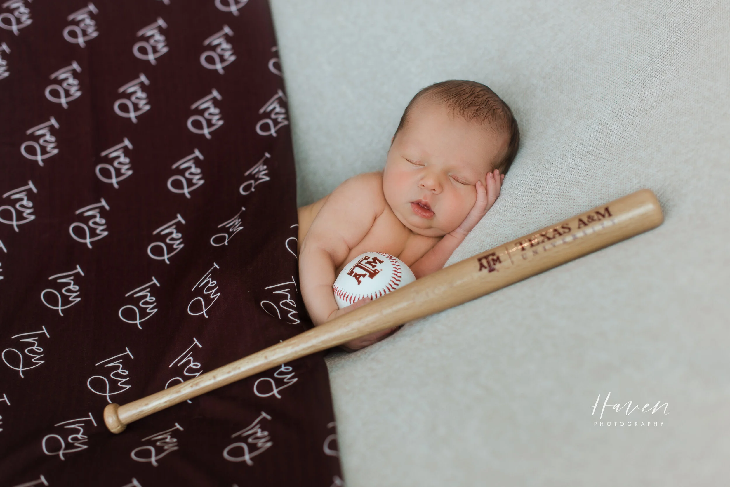 Baby T - Posed Newborn Shoot | College Station Newborn Photographer