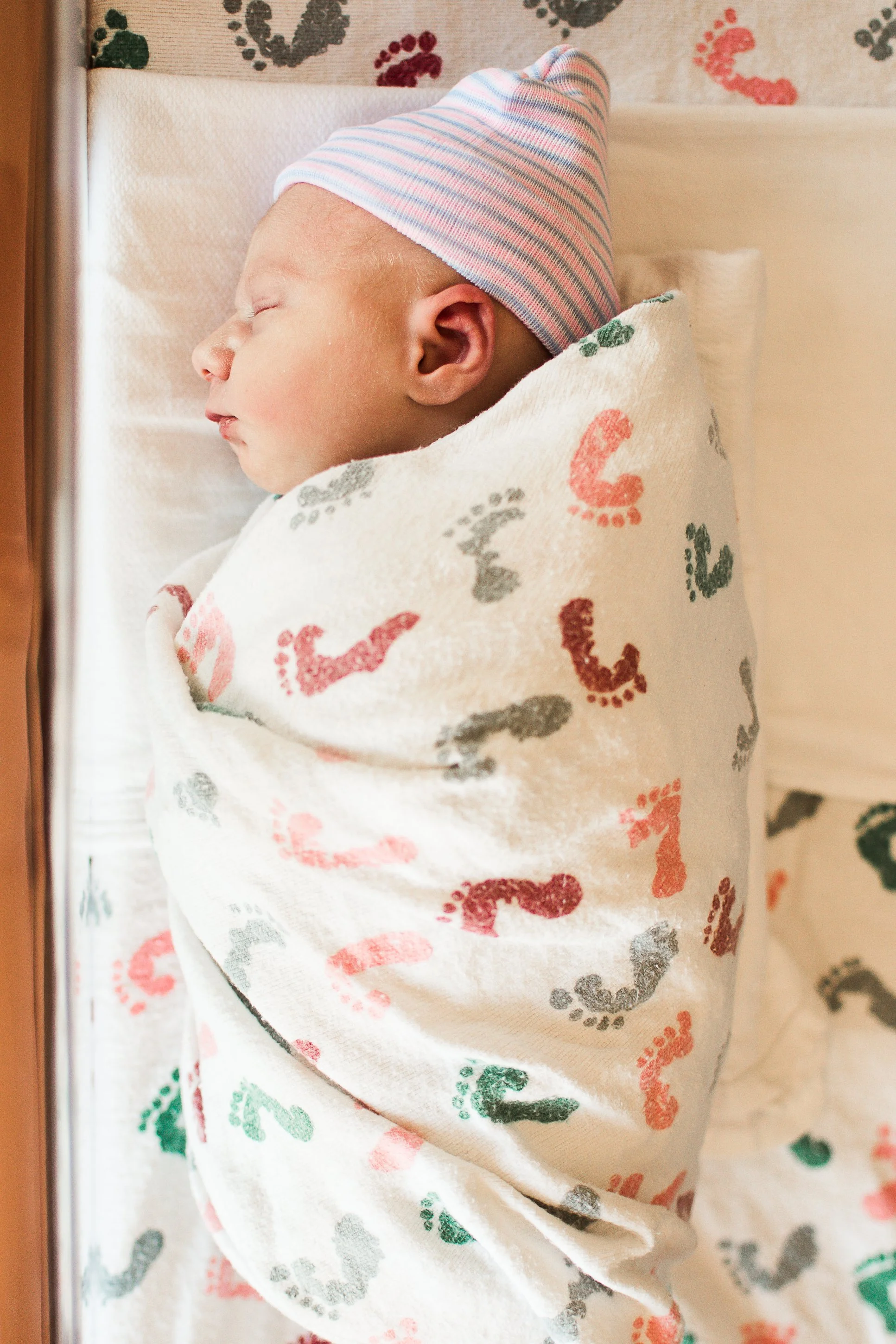 newborn baby birth fresh 48 photographer college station (Copy)