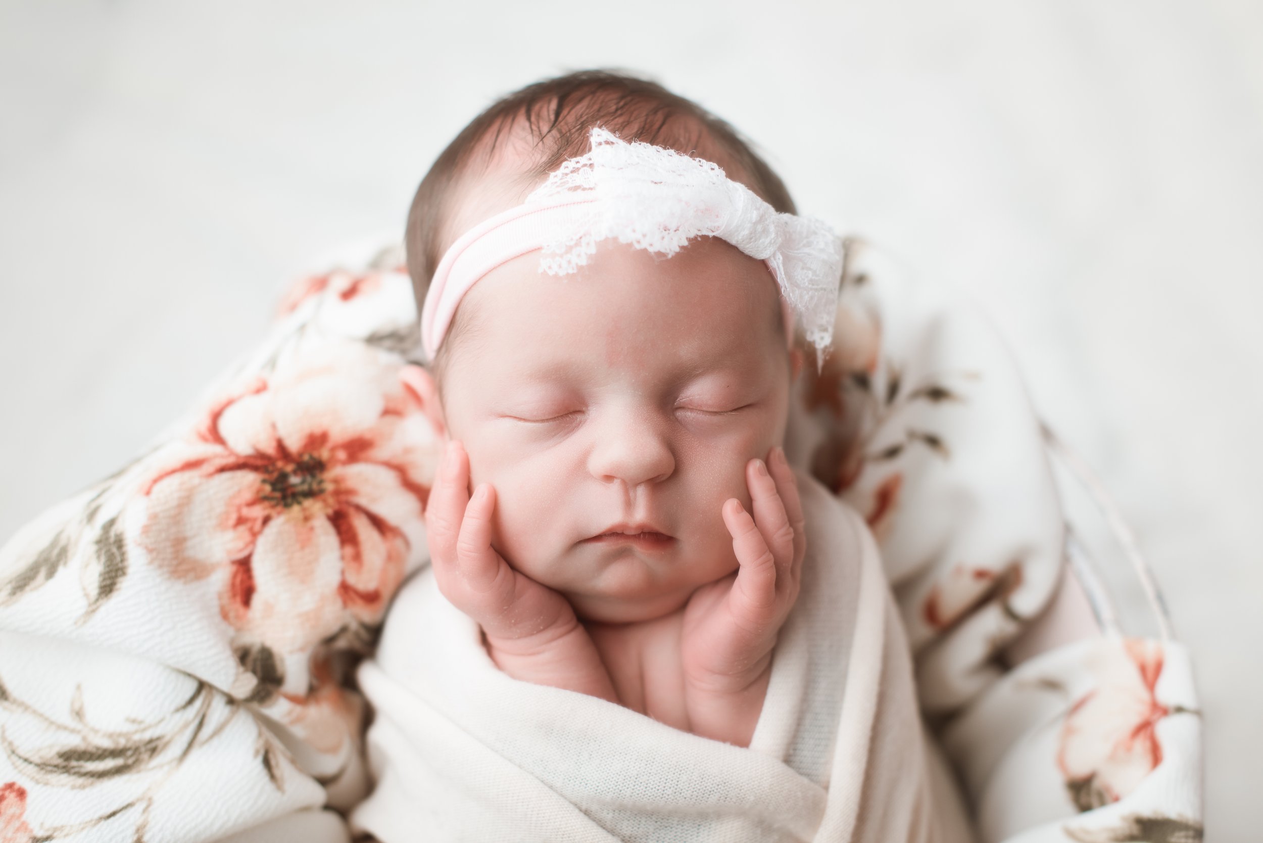 best college station newborn photographer birth