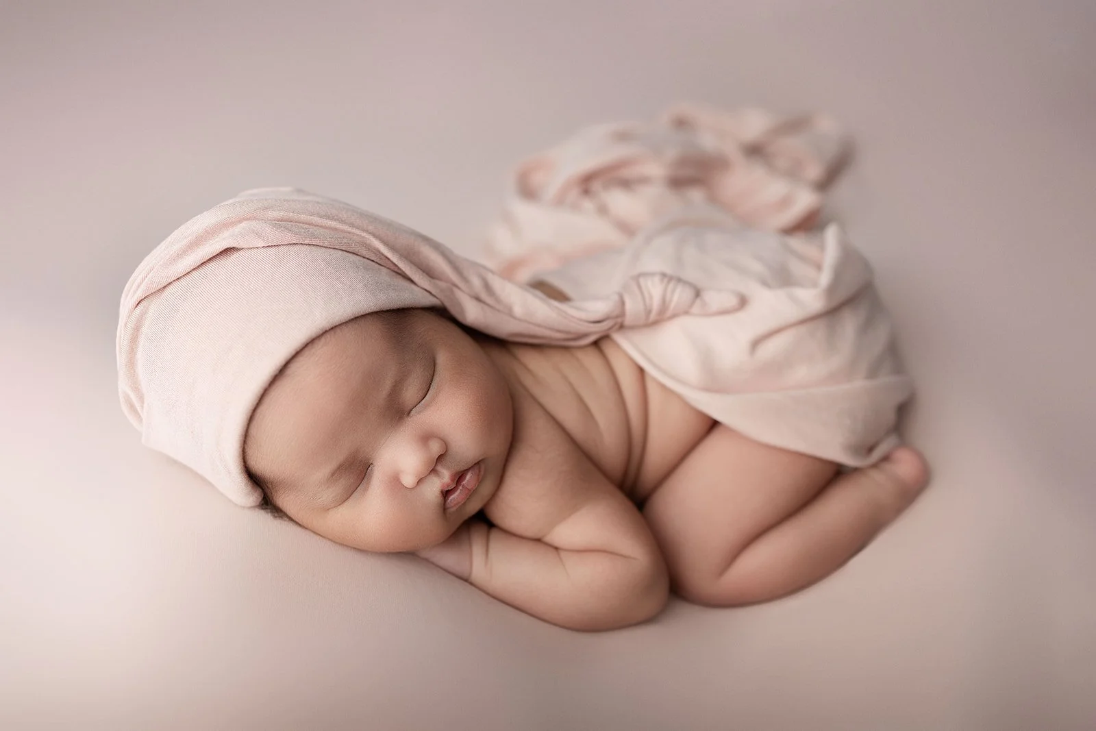 Thi Wong Newborn -57.jpg