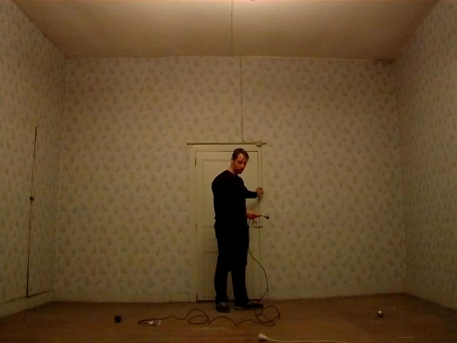 a-lighting steps over chord and balls3_ipad.jpg