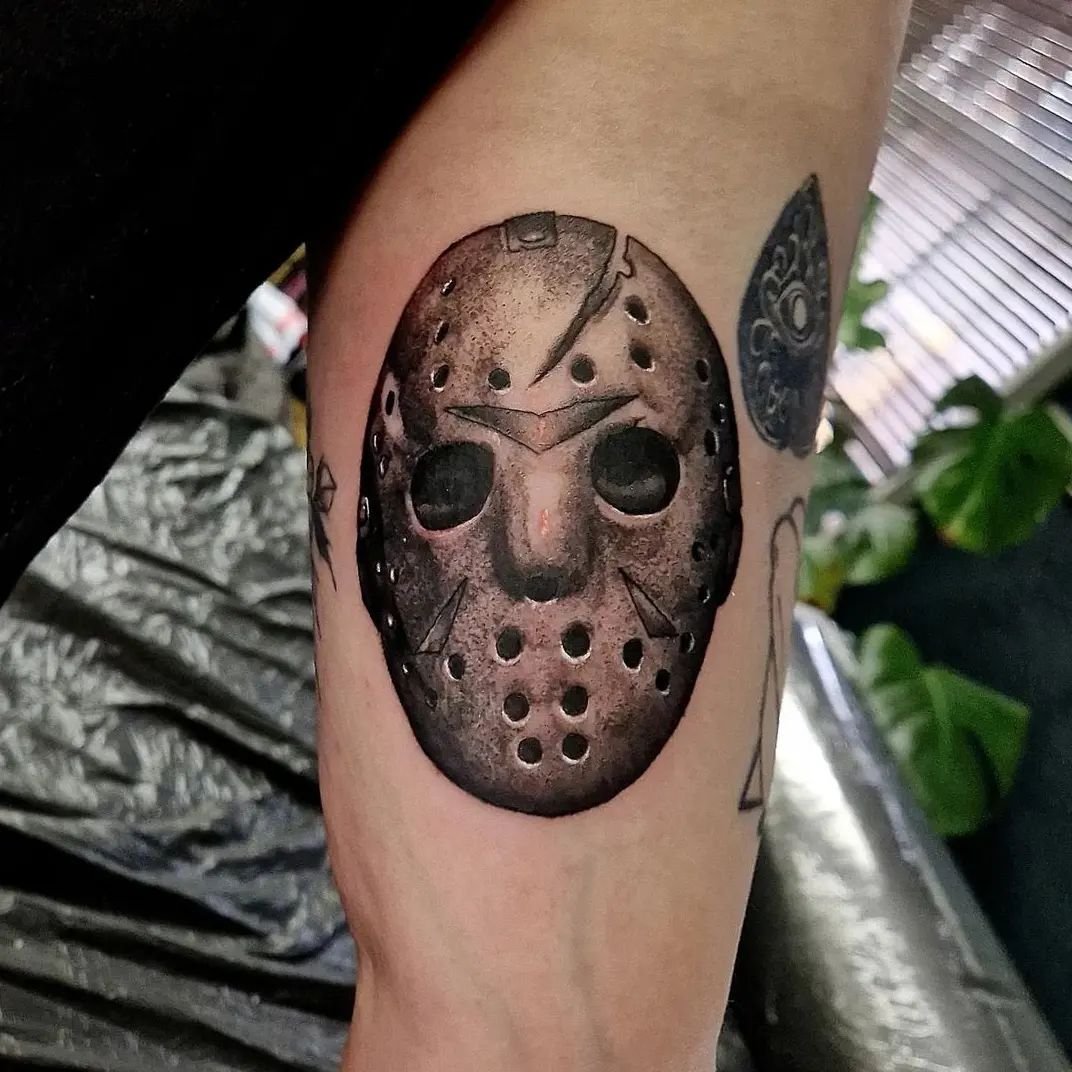 Cal got to tattoo another Jason mask recently ✌️
@calmiddy_tattoo 
.
.
.
.
#tattoo #tattoos #tattooed #ink #inked #blackandgreytattoo #blackandgreytattoo #realismtattoo #realism #realistictattoo #liverpooltattoo #wirraltattoo #uktta #eyetattoo #eye #
