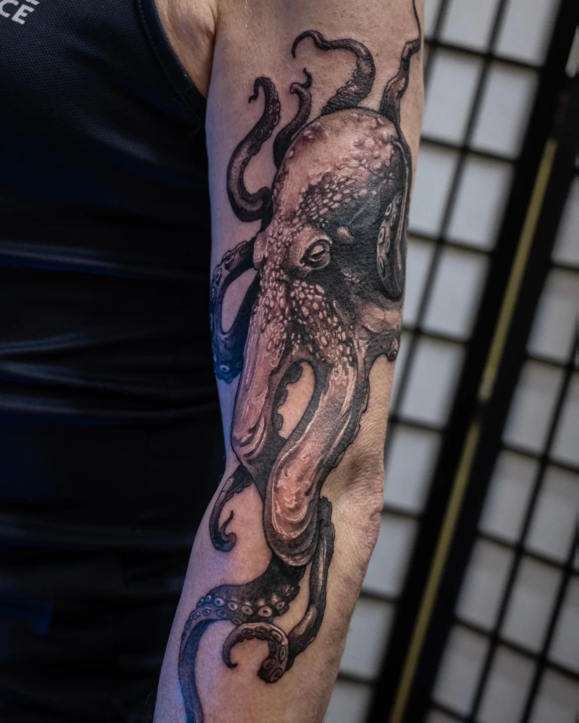 Large Octopus done in 1 session by @it_is_lom 

Done using @magnumtattoosupplies 

.
.
.
#tattoo #tattoos #tattooed #ink #inked #blackandgreytattoo #blackandgreytattoo #realismtattoo #realism #realistictattoo #liverpooltattoo #wirraltattoo #uktta #oc