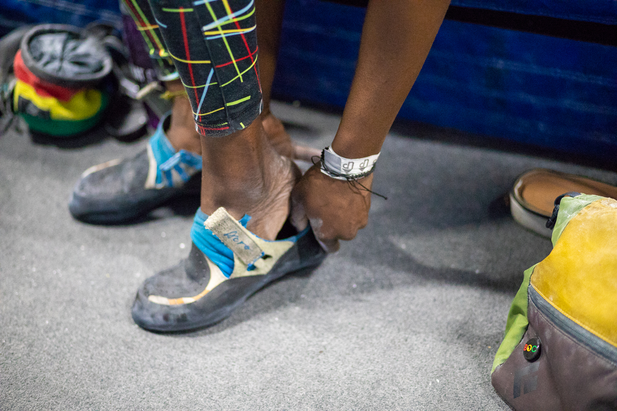 WhatToWearClimbingShoes.jpg