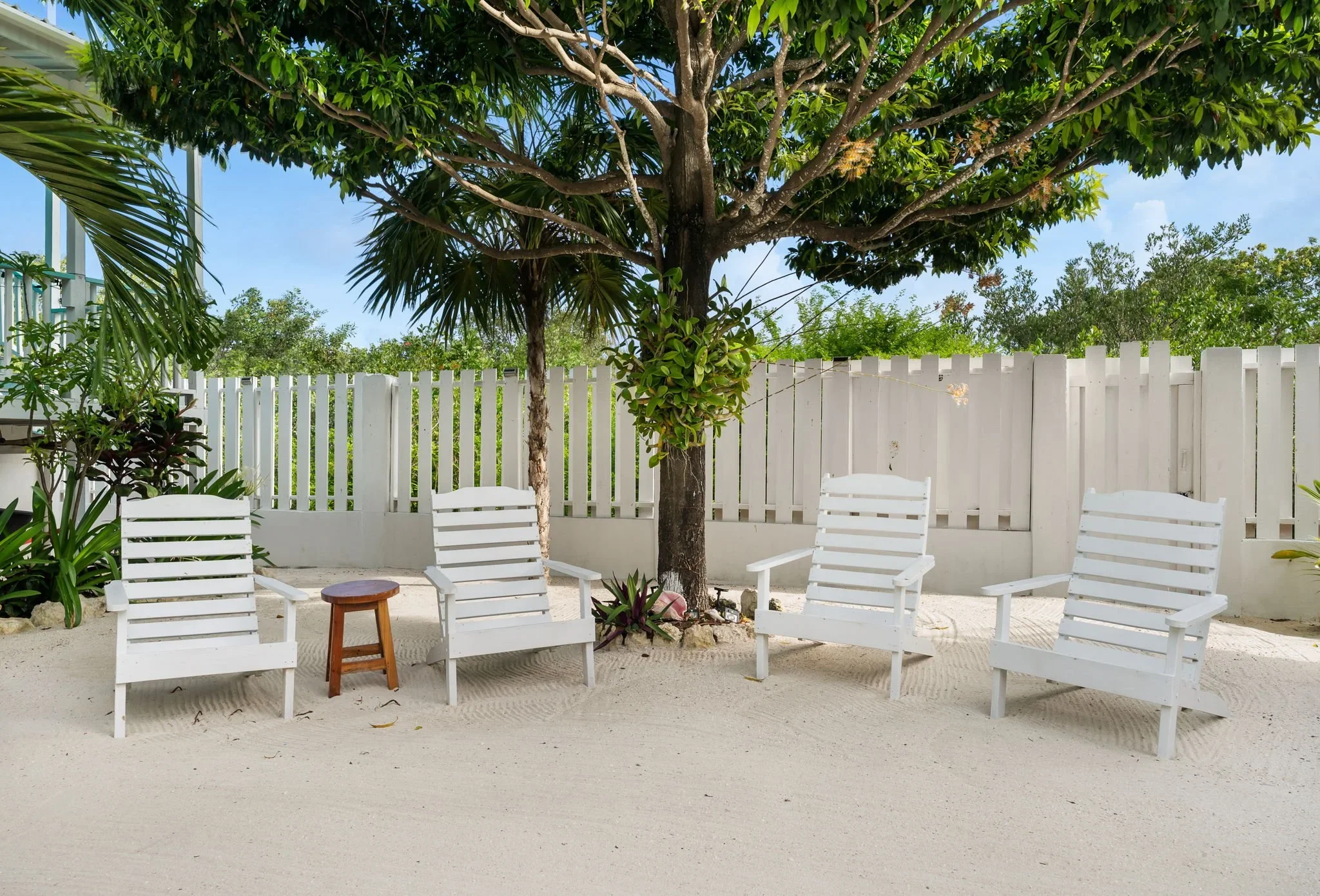 016-Secret+Beach+Cabanas-San+Pedro.jpg.webp