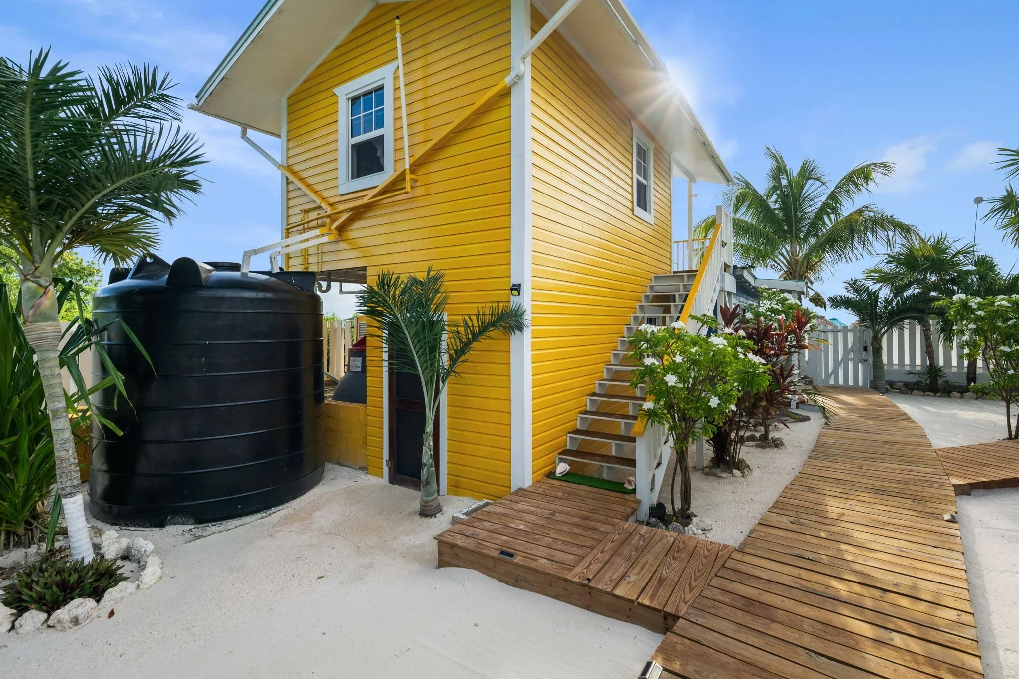 018-Secret+Beach+Cabanas-San+Pedro.jpg.webp