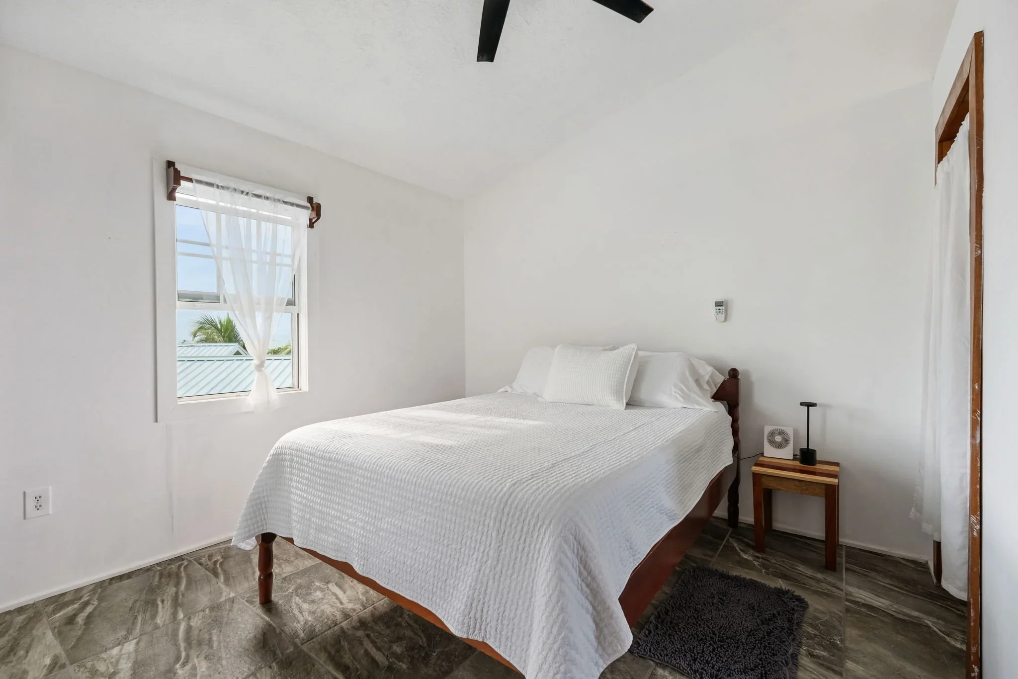 048-Secret+Beach+Cabanas-San+Pedro.jpg.webp