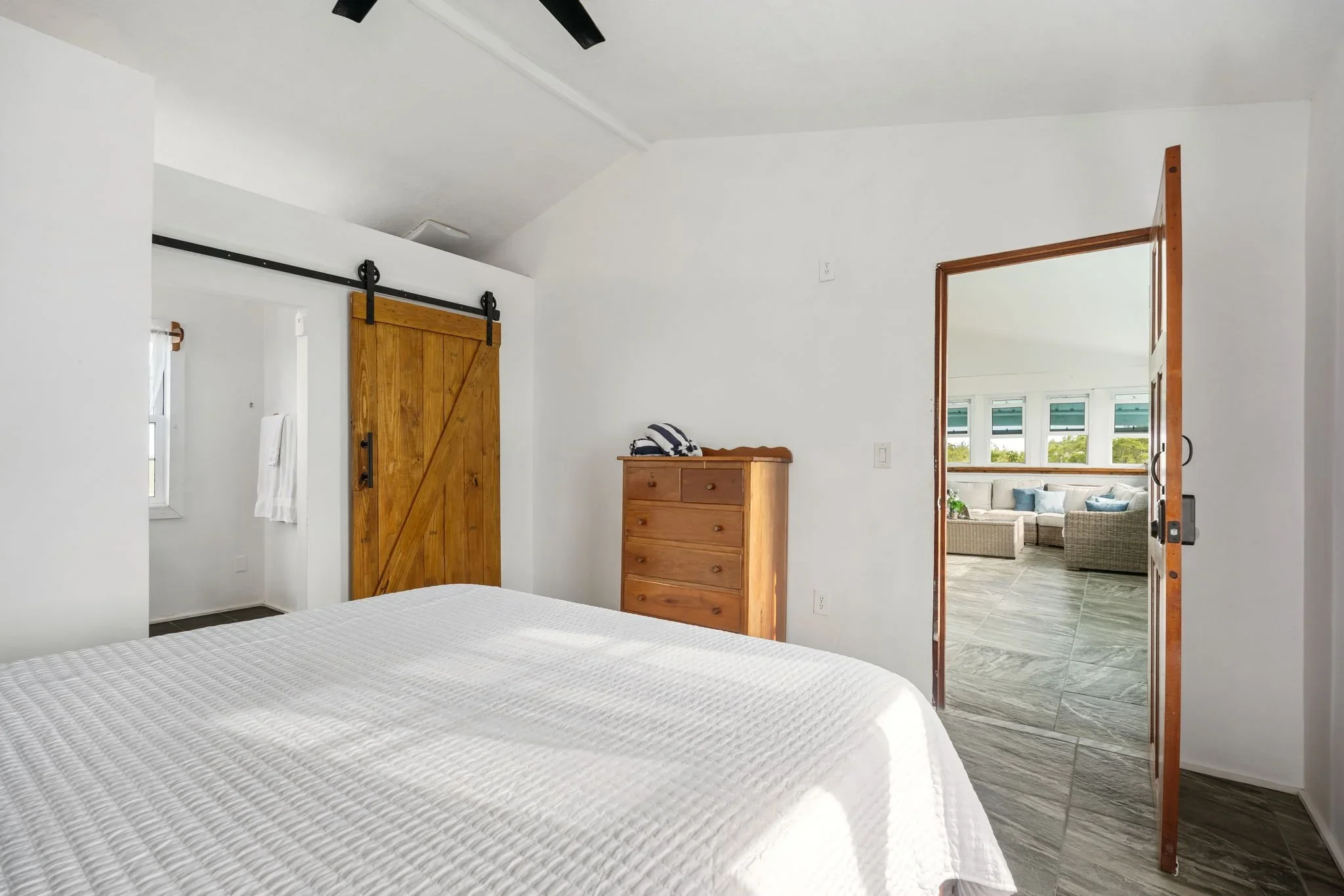 049-Secret+Beach+Cabanas-San+Pedro.jpg.webp