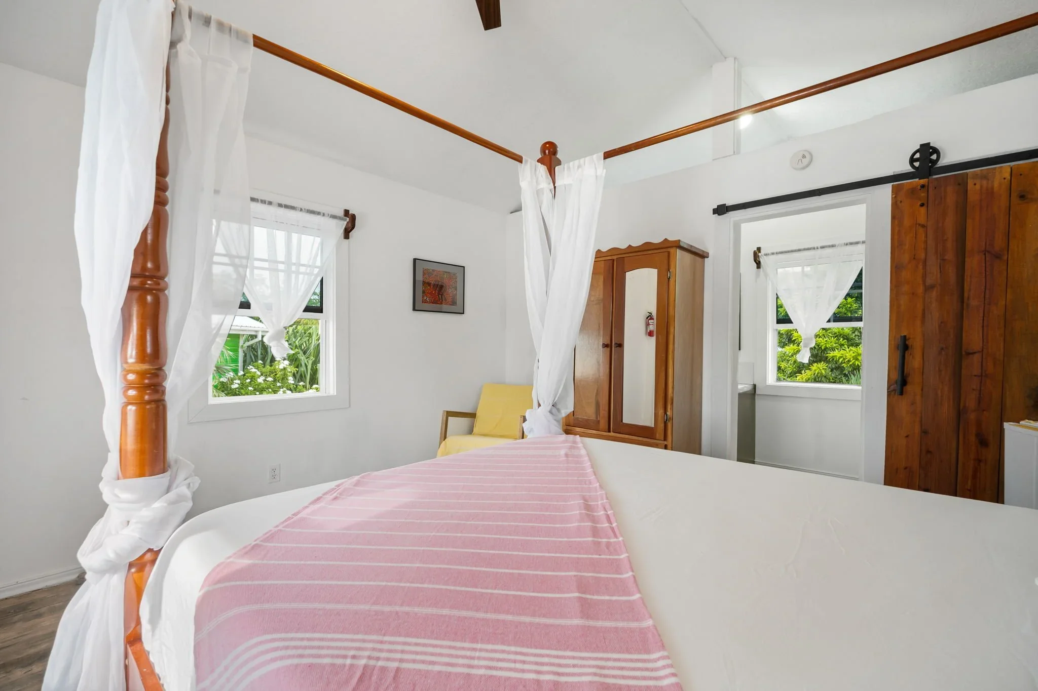058-Secret+Beach+Cabanas-San+Pedro.jpg.webp