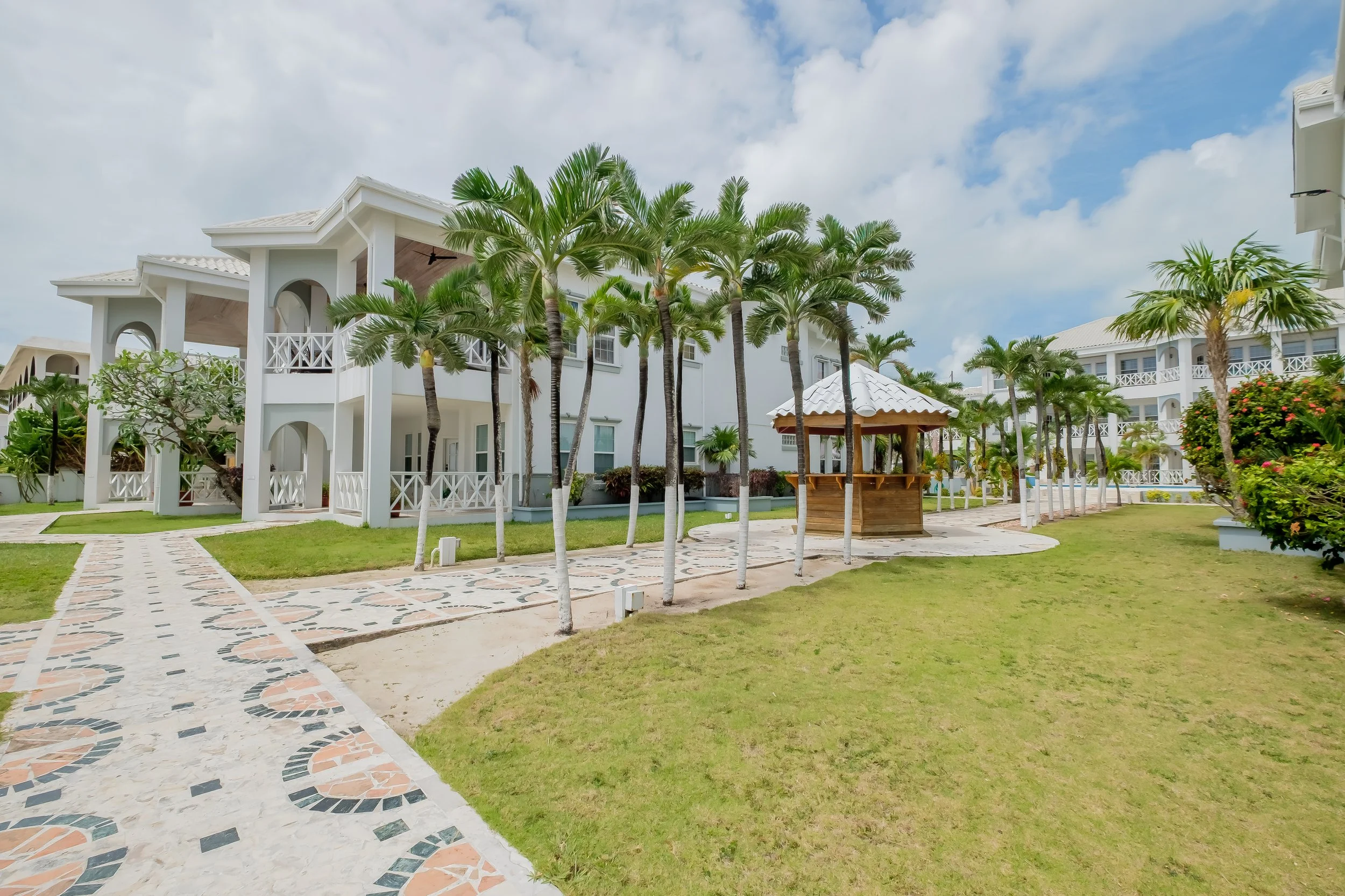 Grand Colony - Unit 1 - March_2026 - LIGH4550-HDR.jpg