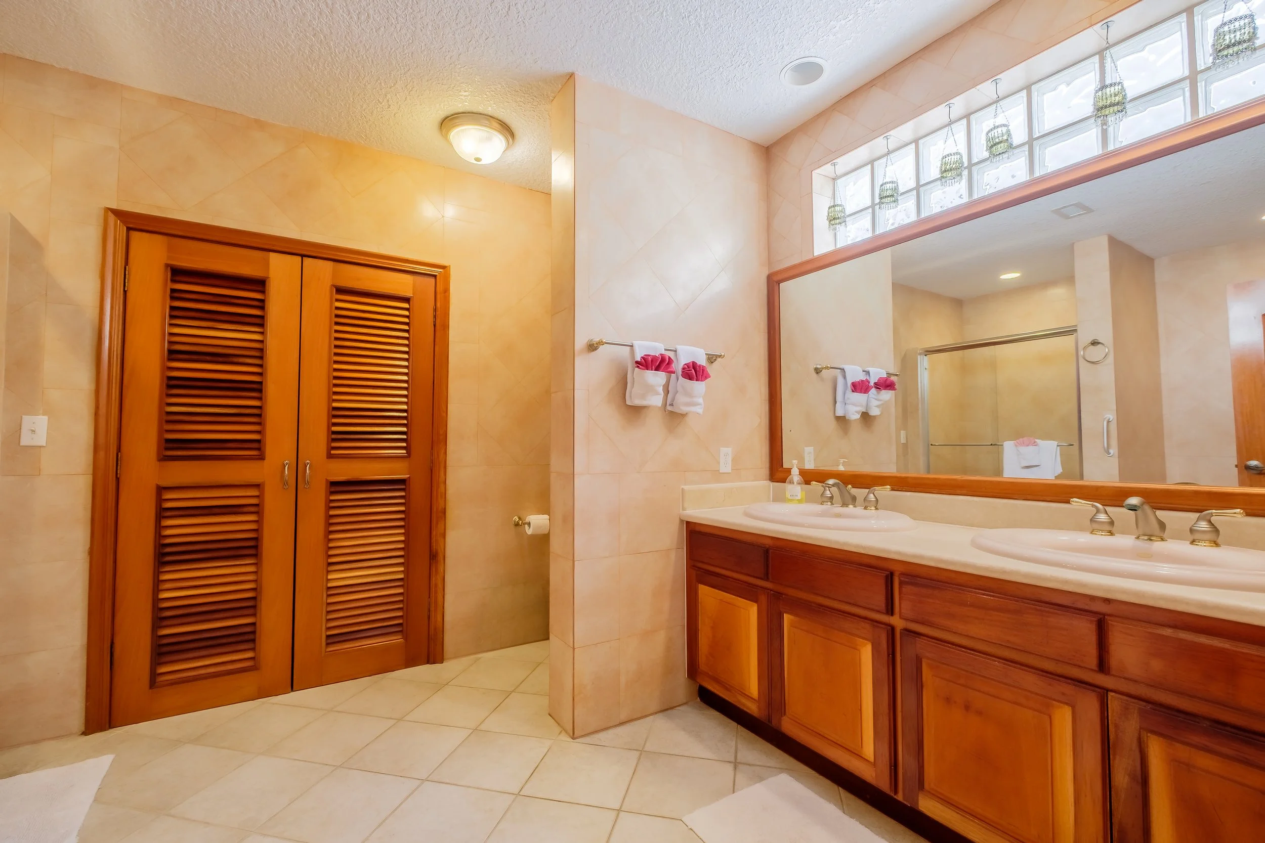 Grand Colony - Unit 1 - March_2026 - LIGH3730-HDR.jpg