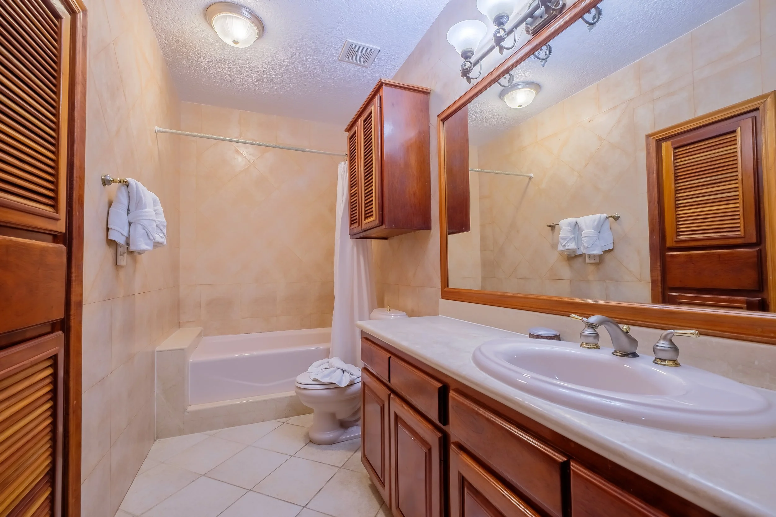 Grand Colony - Unit 1 - March_2026 - LIGH3964-HDR.jpg