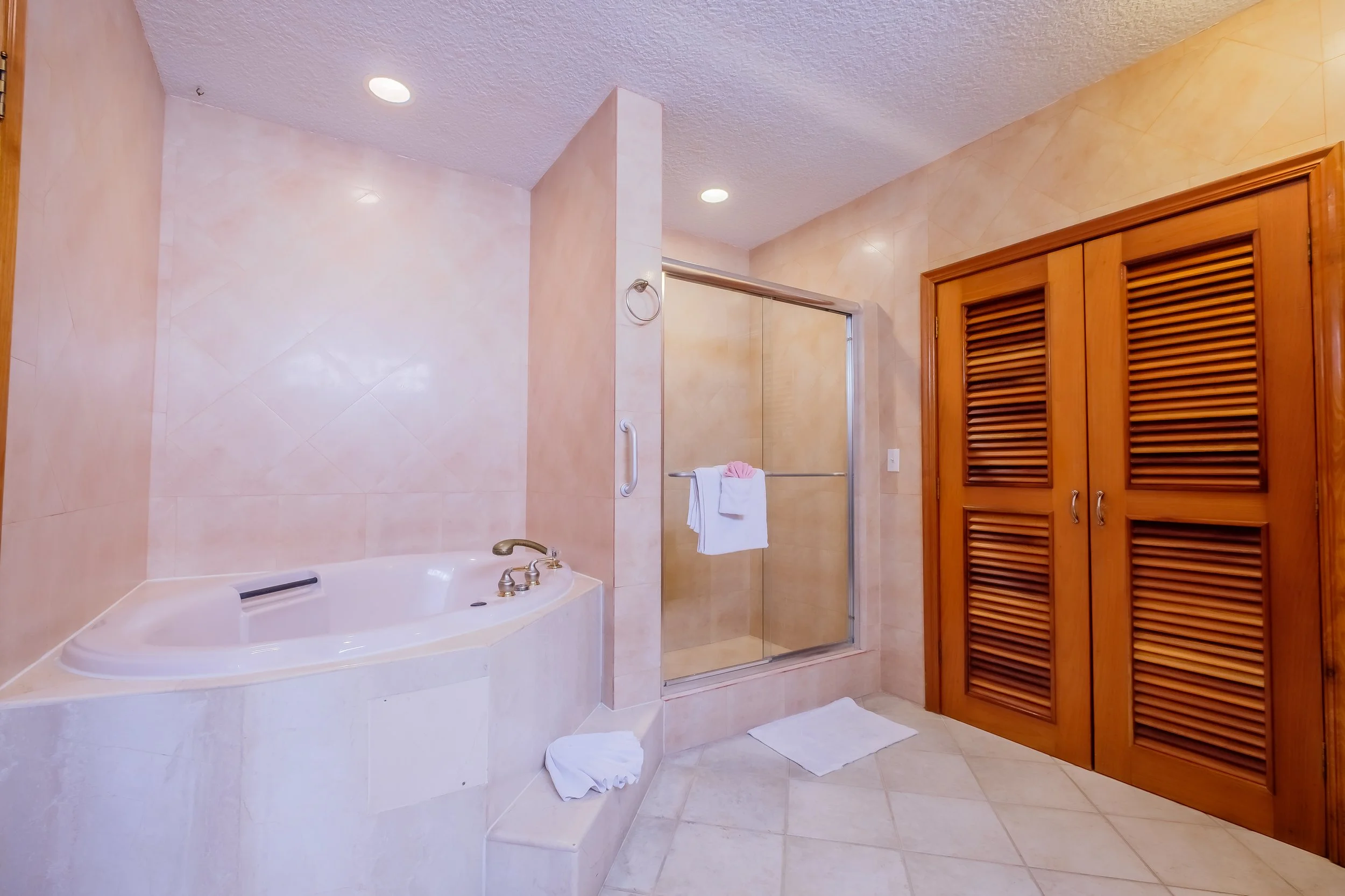 Grand Colony - Unit 1 - March_2026 - LIGH3748-HDR.jpg