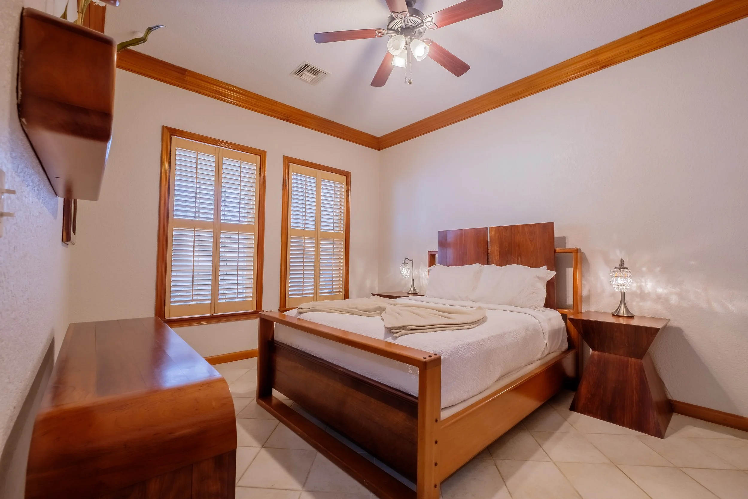 Grand Colony - Unit 1 - March_2026 - LIGH3802-HDR.jpg