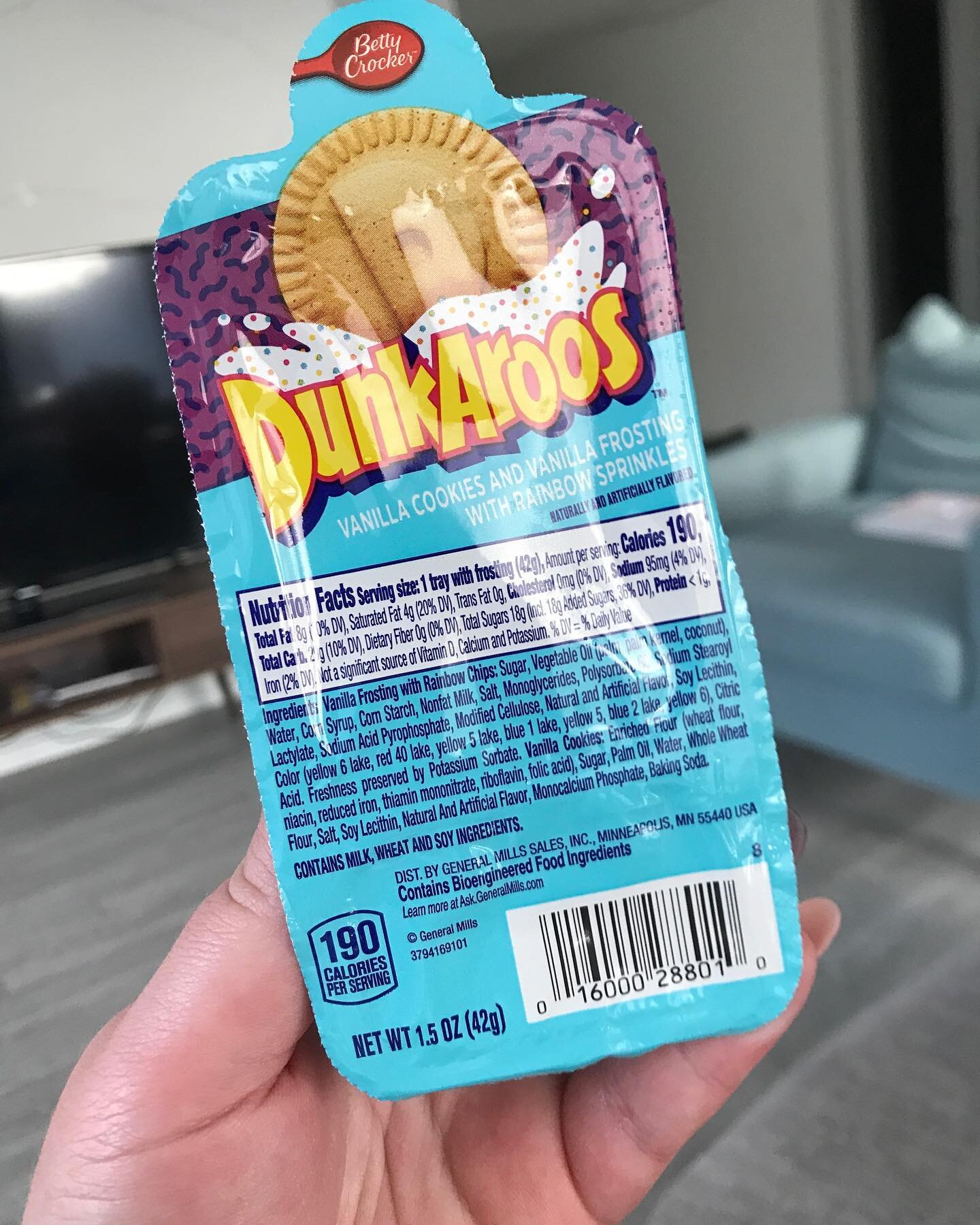 I died when I found my favorite #childhoodsnack at @7eleven !
————————————
#snack #treat #dunkaroos #foodporn #foodoftheday #instafood #newyorkeats #newyorkfoodie #foodstagram #