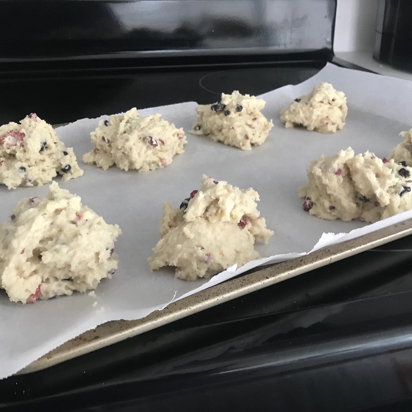 A visual story in three parts of berry scones being made
—————————-
#traderjoes #scones #berries #baking #berryscones #homemade #foodporn #foodoftheday #instafood #newyorkeats #newyorkfoodie #foo