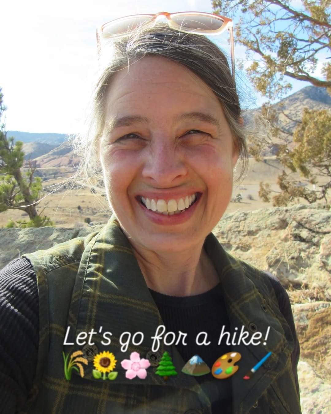 Hi there from the top of Dakota Ridge!&nbsp;💛&nbsp;If we haven't yet met, I'm Kris, an illustrator from Golden, Colorado&nbsp;🌾🌸🌲⛰️💛&nbsp;I love exploring, learning, and sharing about the land around me~ my fantasy field and folk paintings (all 