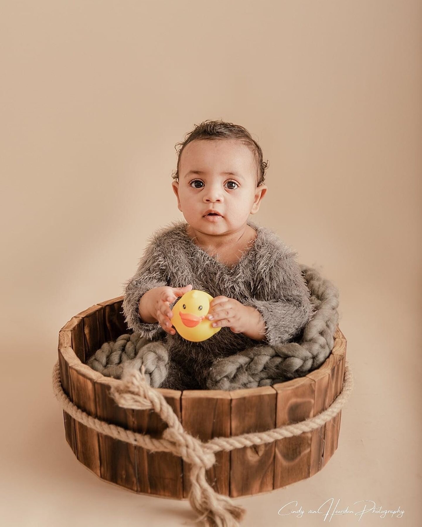 Leo | Milestone session 

Feels like yesterday we had this little mans newborn session and now he is a whole 10 months 😍

#milestonesession #babyboy #leo #childrenphotography
