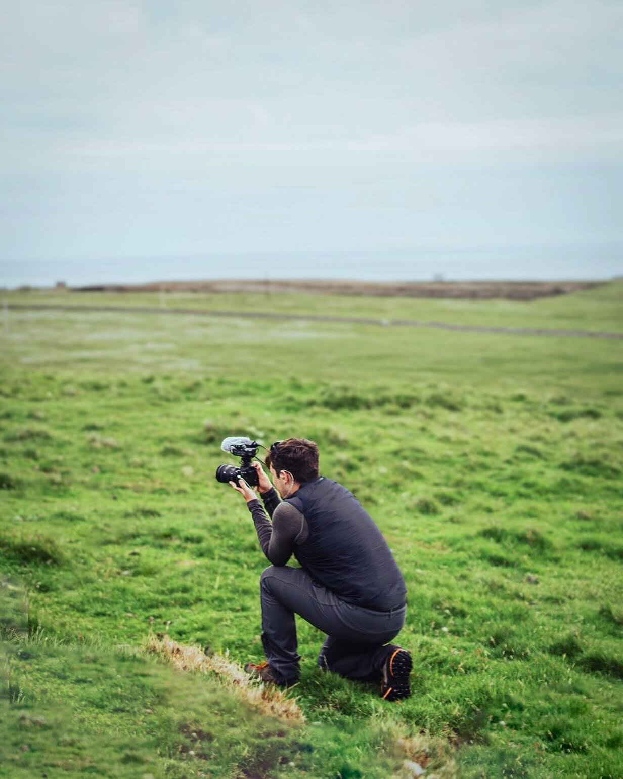 Filming on location in Shetland earlier this year. 

Could have got a great pun out of this photo @owensinclair__ took were I not kneeling.