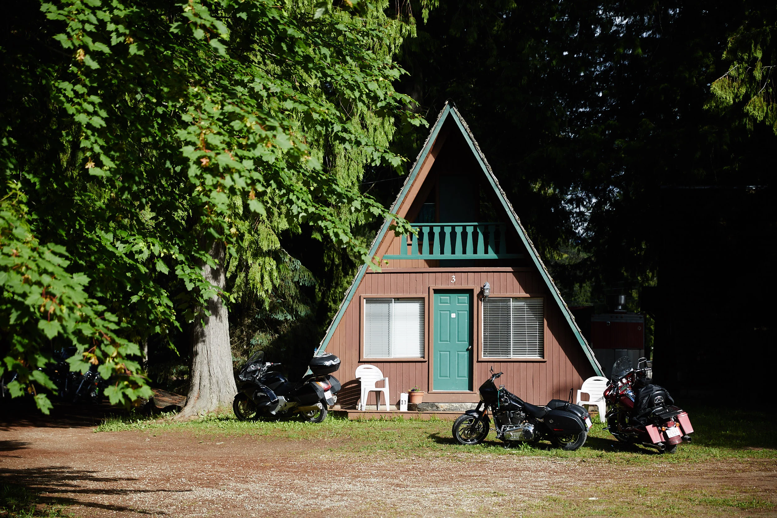 That night we stayed in one of these cool little lodges near Kootenay Lake. There also happened to be some sort of motorcycle gathering going on at the same time.