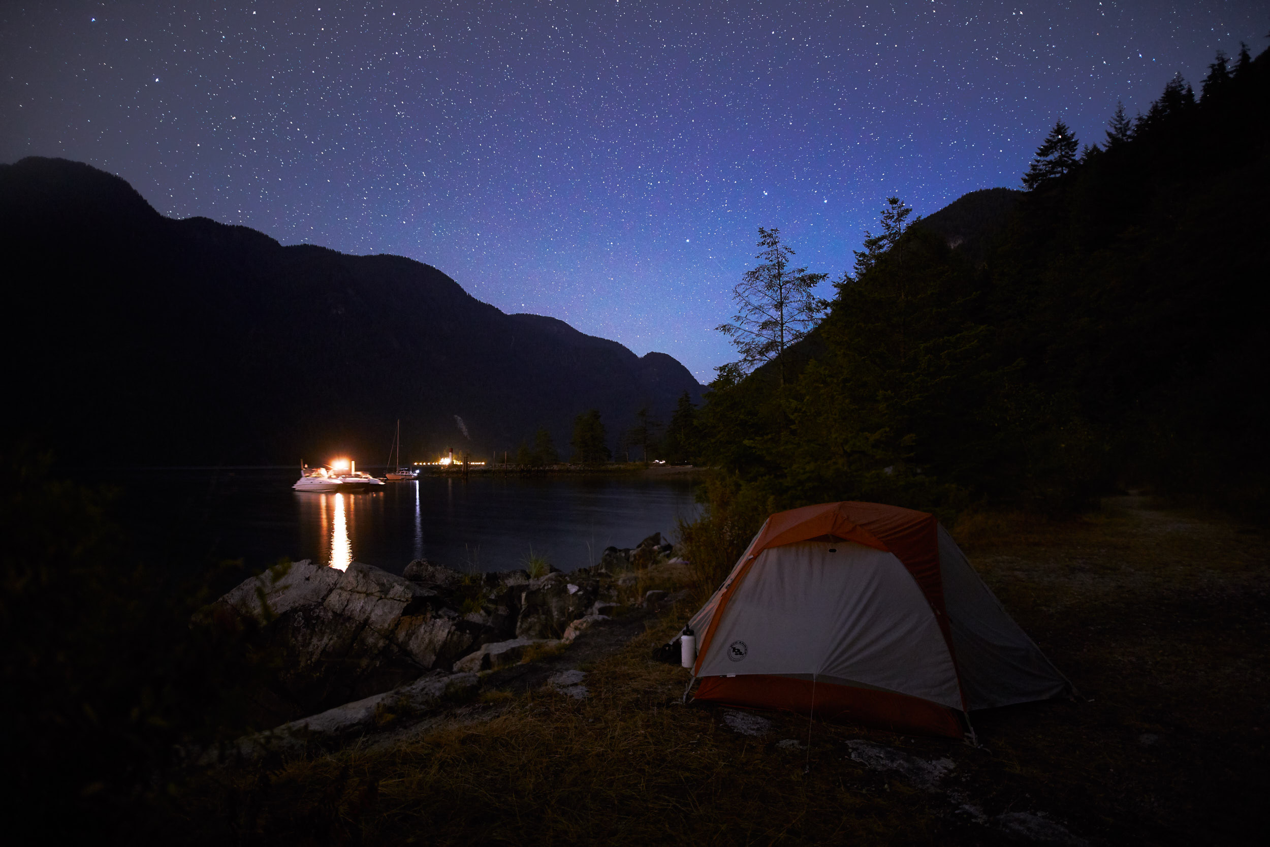  We found a camping area right next to the water and had clear skies the first night. 