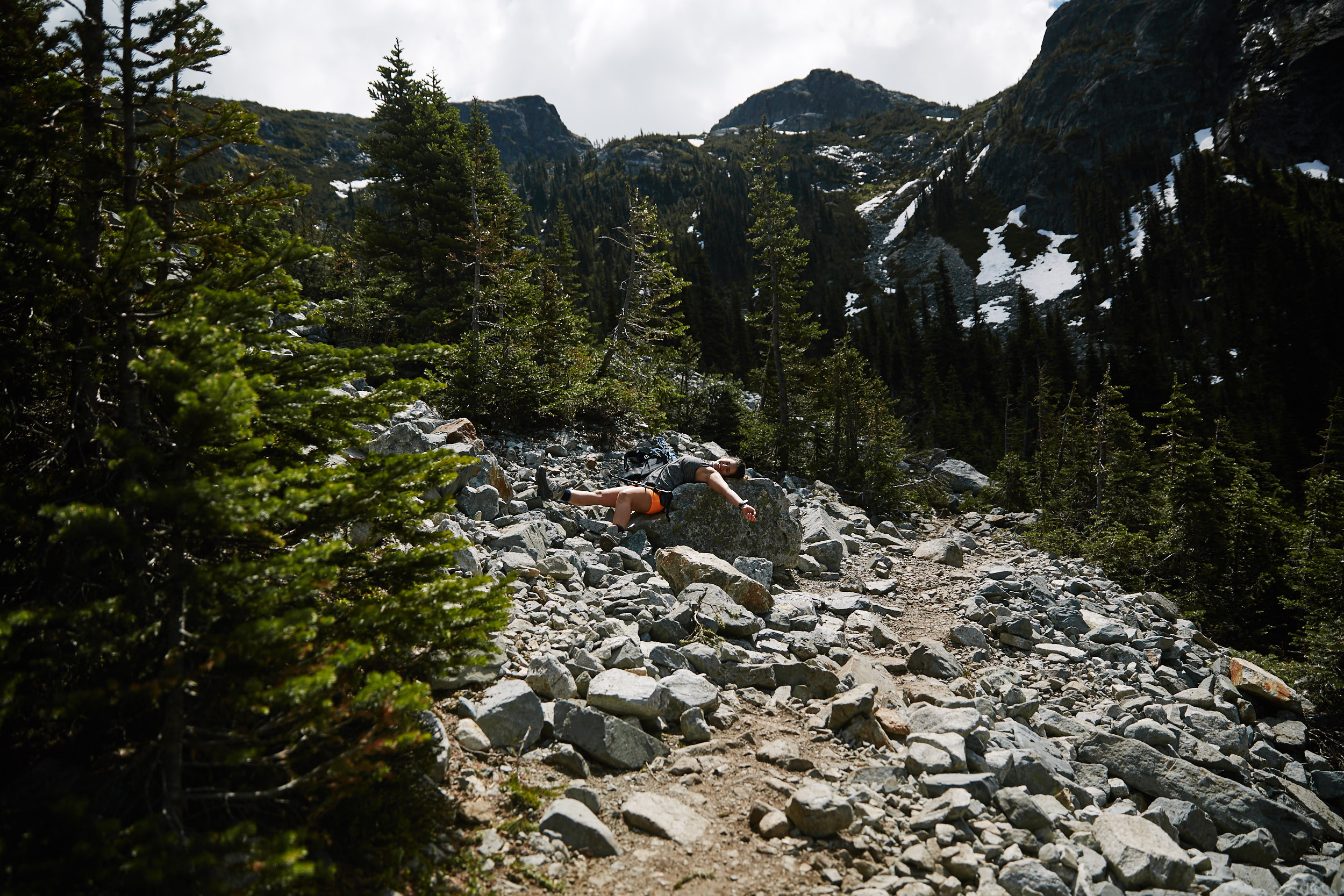  nce you break through the treeline, you must make your way through a steep boulder field for the last 200m before arriving at the lake. 