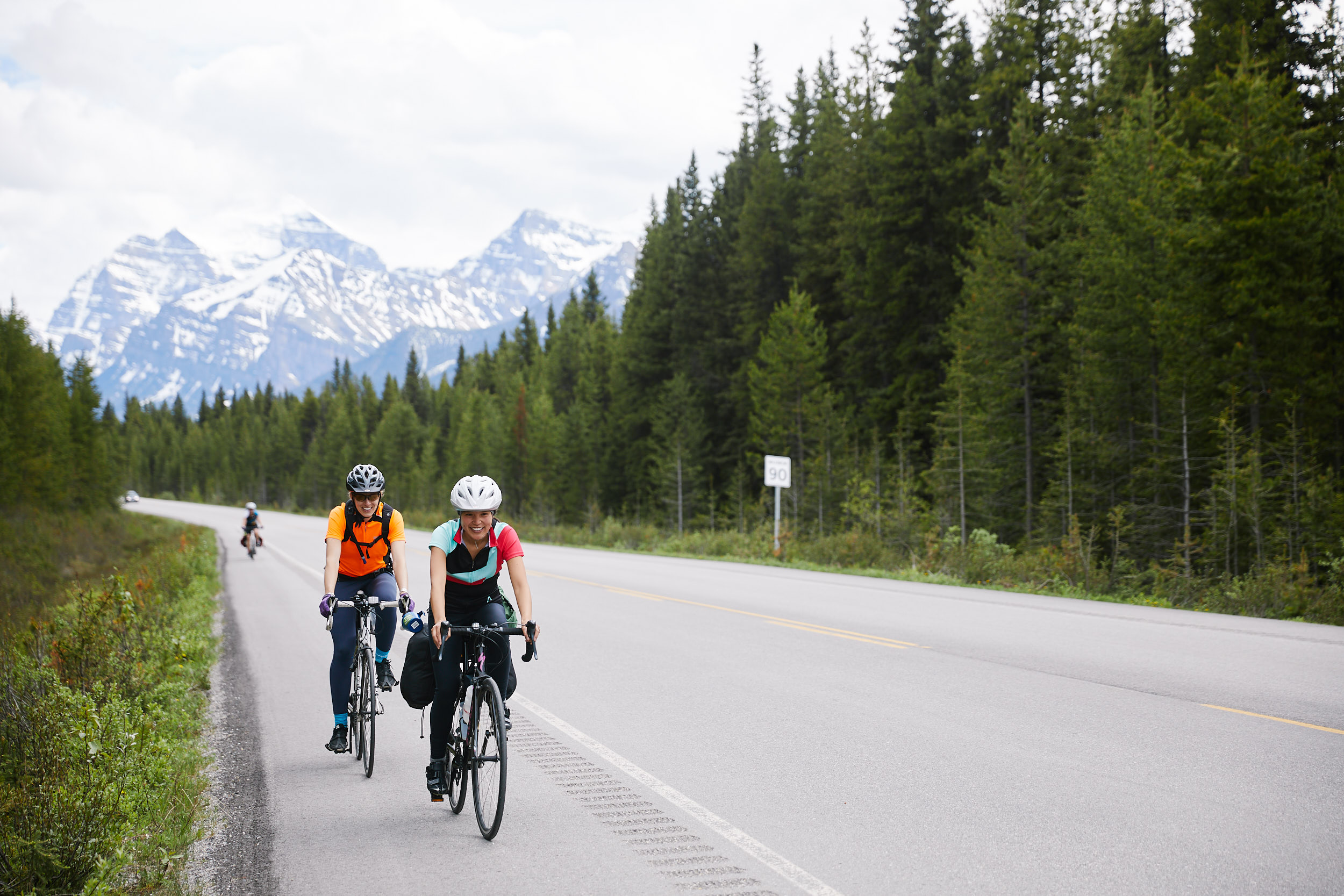 Icefields Parkway Cycle Tour - Lake Louise to Jasper 9.jpg