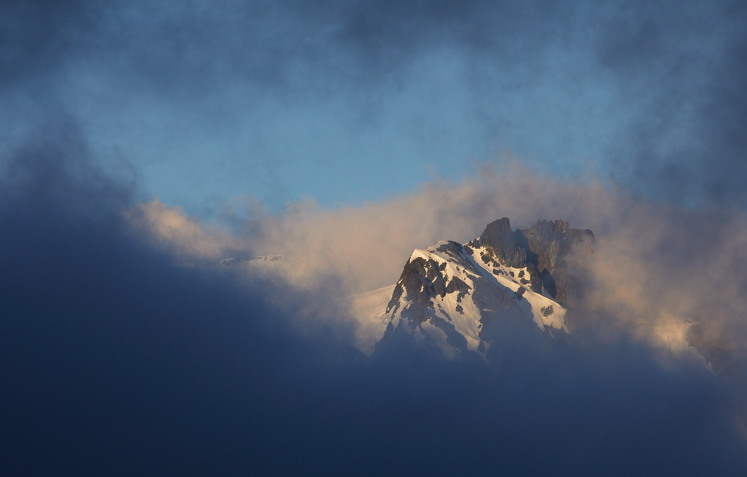 Elfin Lakes 43.jpg