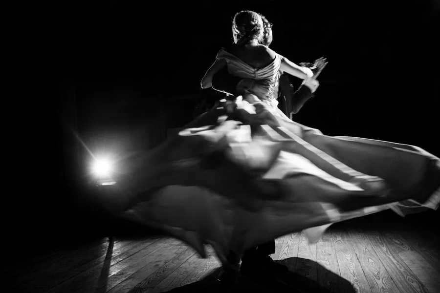 Married: Caitlin &amp; Corey's Enchanted Barn Wedding