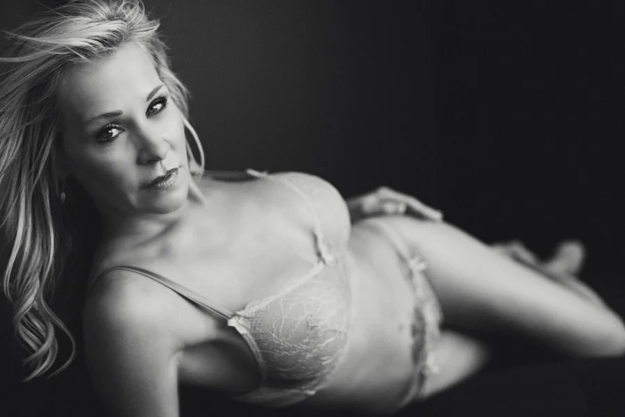 Denell's Boudoir Session