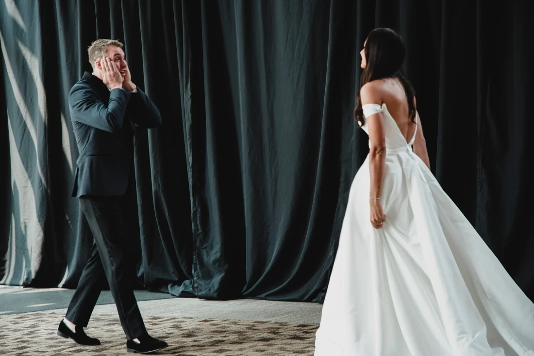 10_Minneapolis_Depot_Hotel_Wedding-1100x733.jpg