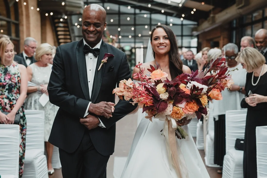 39_Minneapolis_Depot_Hotel_Wedding-1100x733.jpg