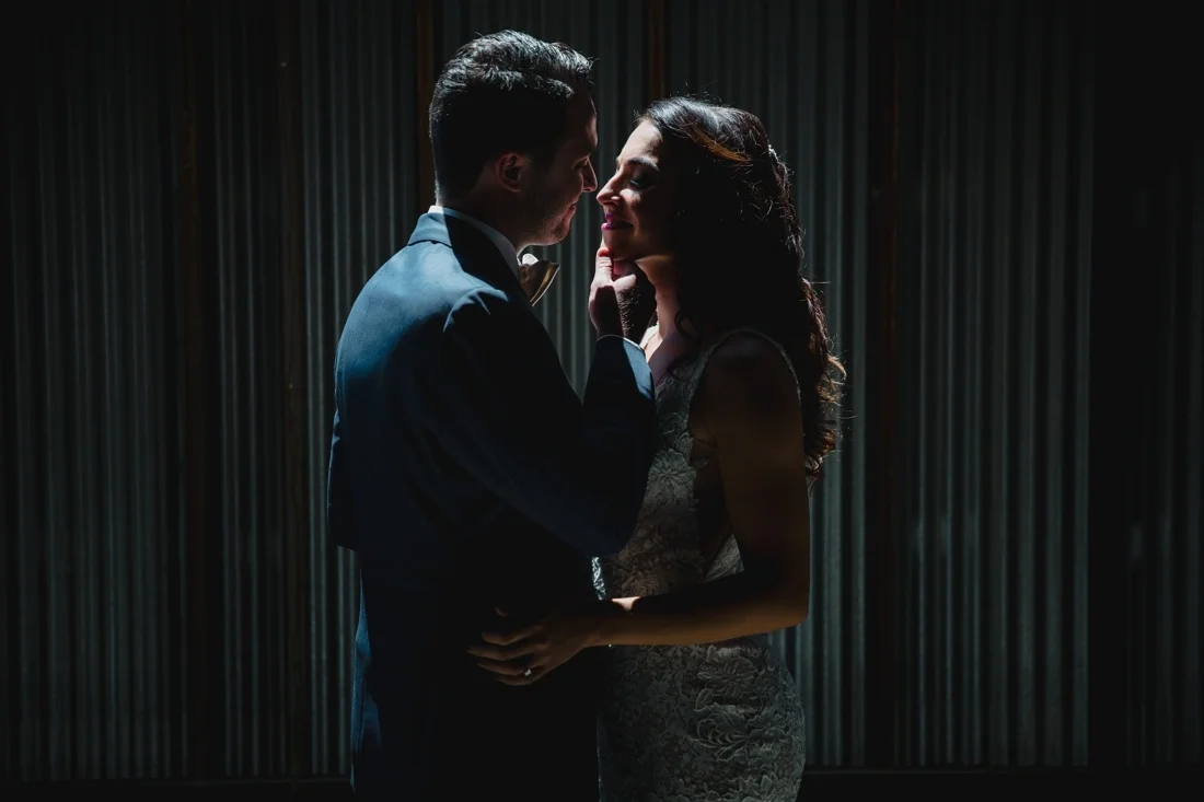 12_Minneapolis_Wedding_photographers-1100x733.jpg