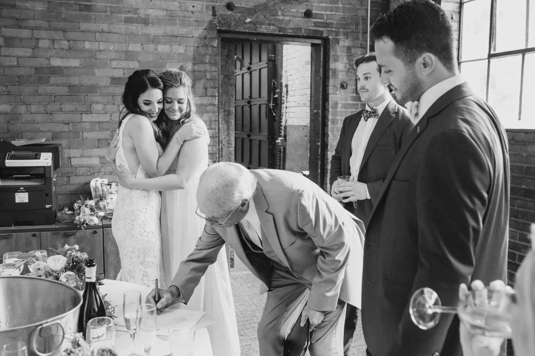 46_Minneapolis_Wedding_photographers-1100x733.jpg