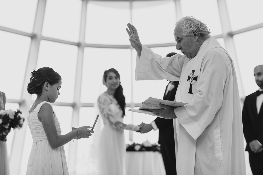20_Milwaukee-Art-Museum-Wedding-1100x733.jpg