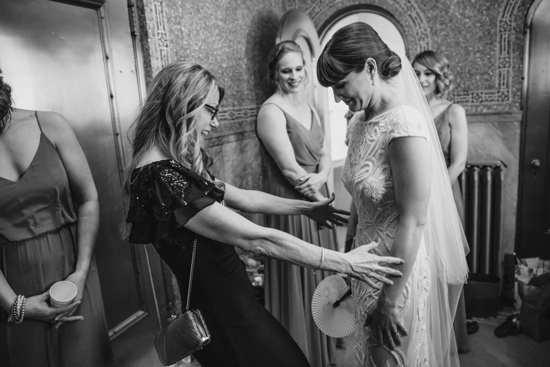 23_Minneapolis_Wedding_photographers-1100x733.jpg