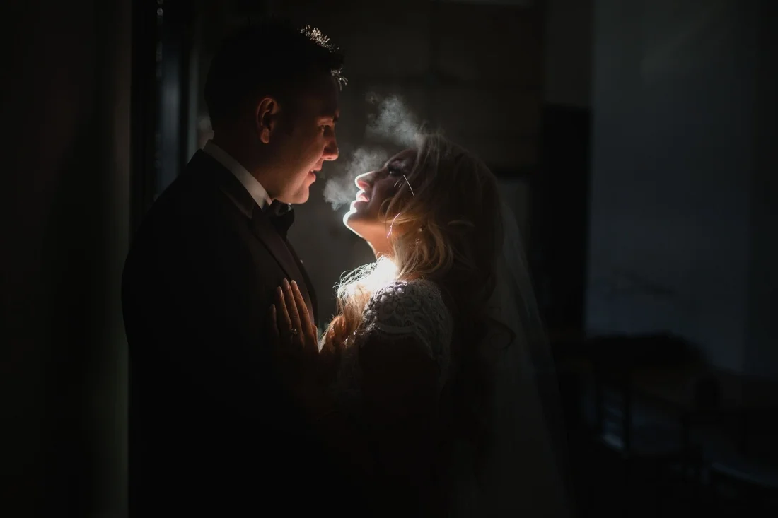 16_Minneapolis_aria_wedding_photography-1100x733.jpg