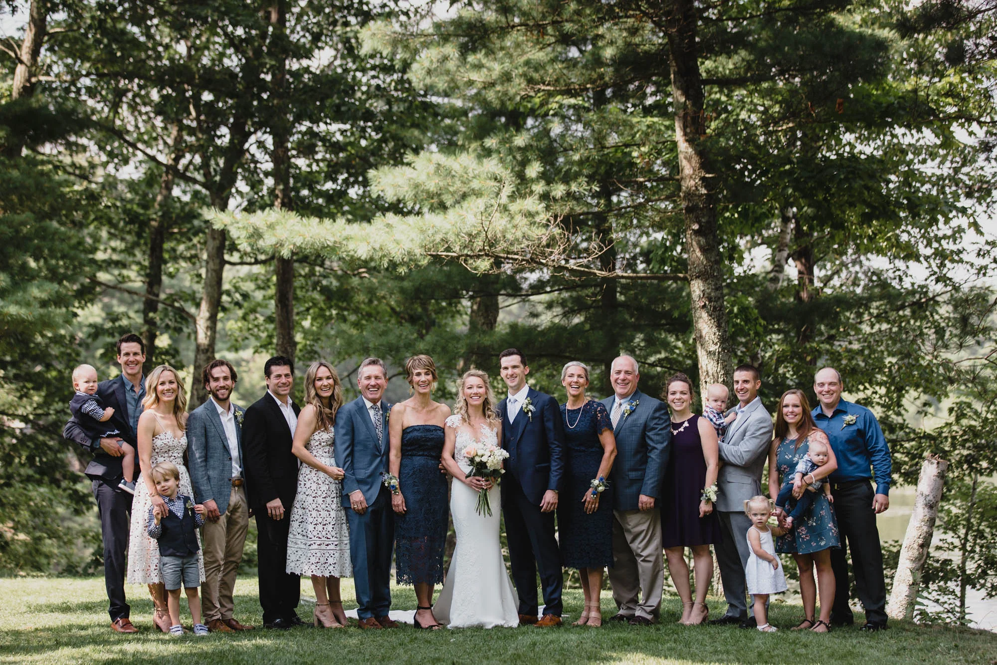 049_Wisconsin_lake_wedding.jpg