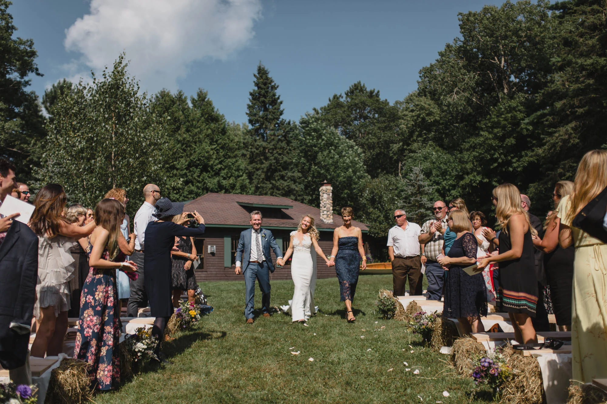 070_Wisconsin_lake_wedding.jpg
