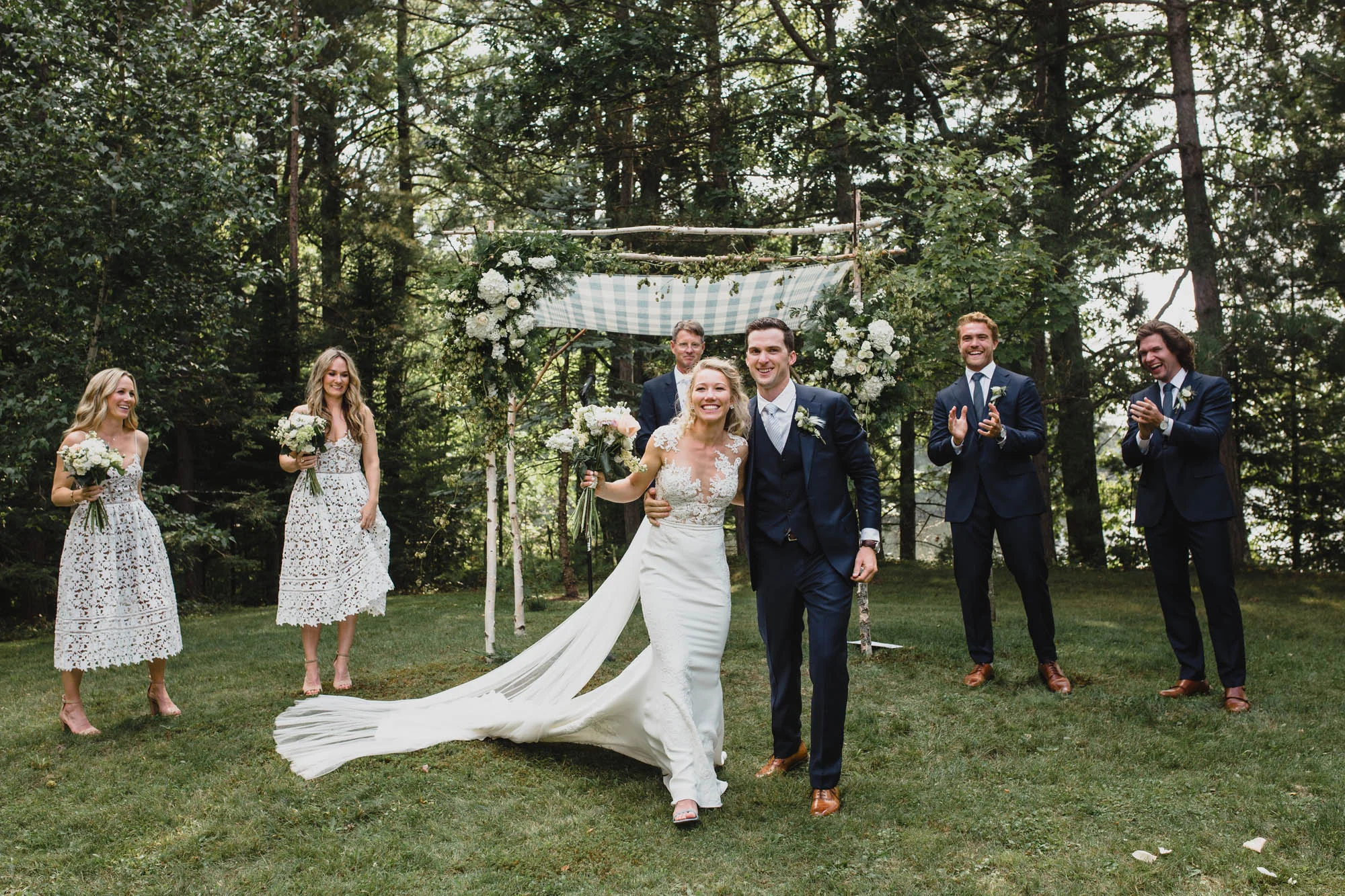 108_Wisconsin_lake_wedding.jpg