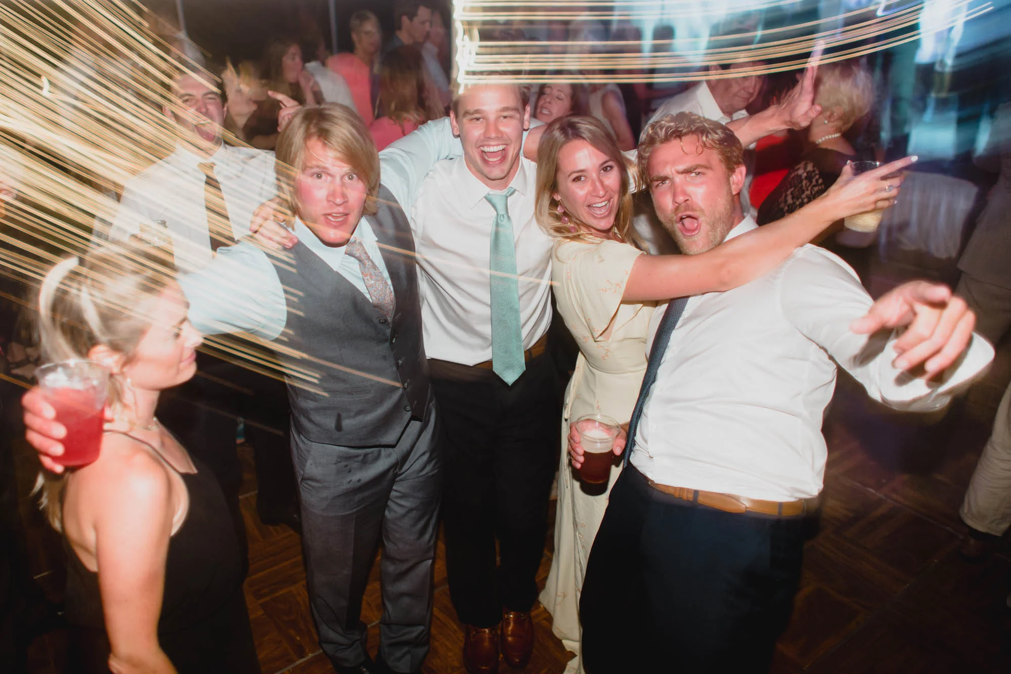 173_Wisconsin_lake_wedding.jpg