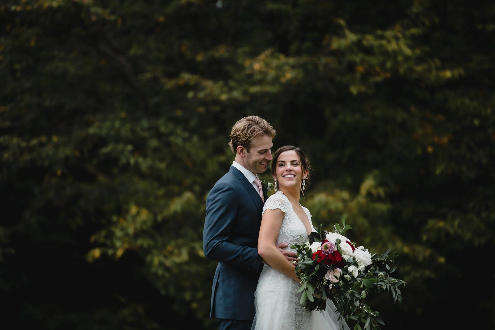 038_Minnesota_backyard_wedding.jpg