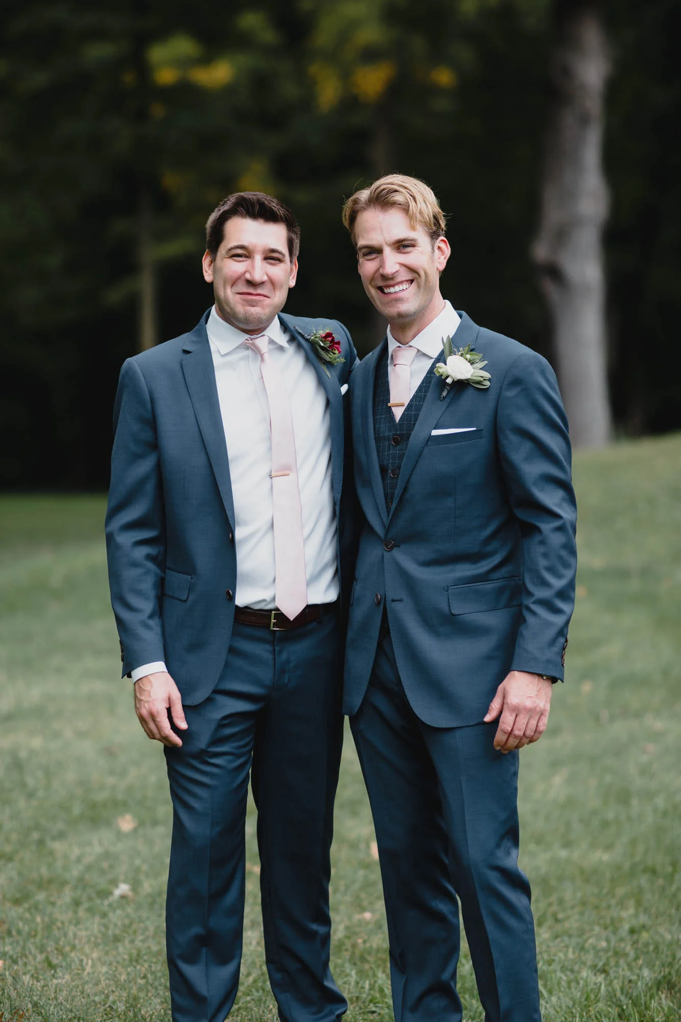 058_Minnesota_backyard_wedding.jpg