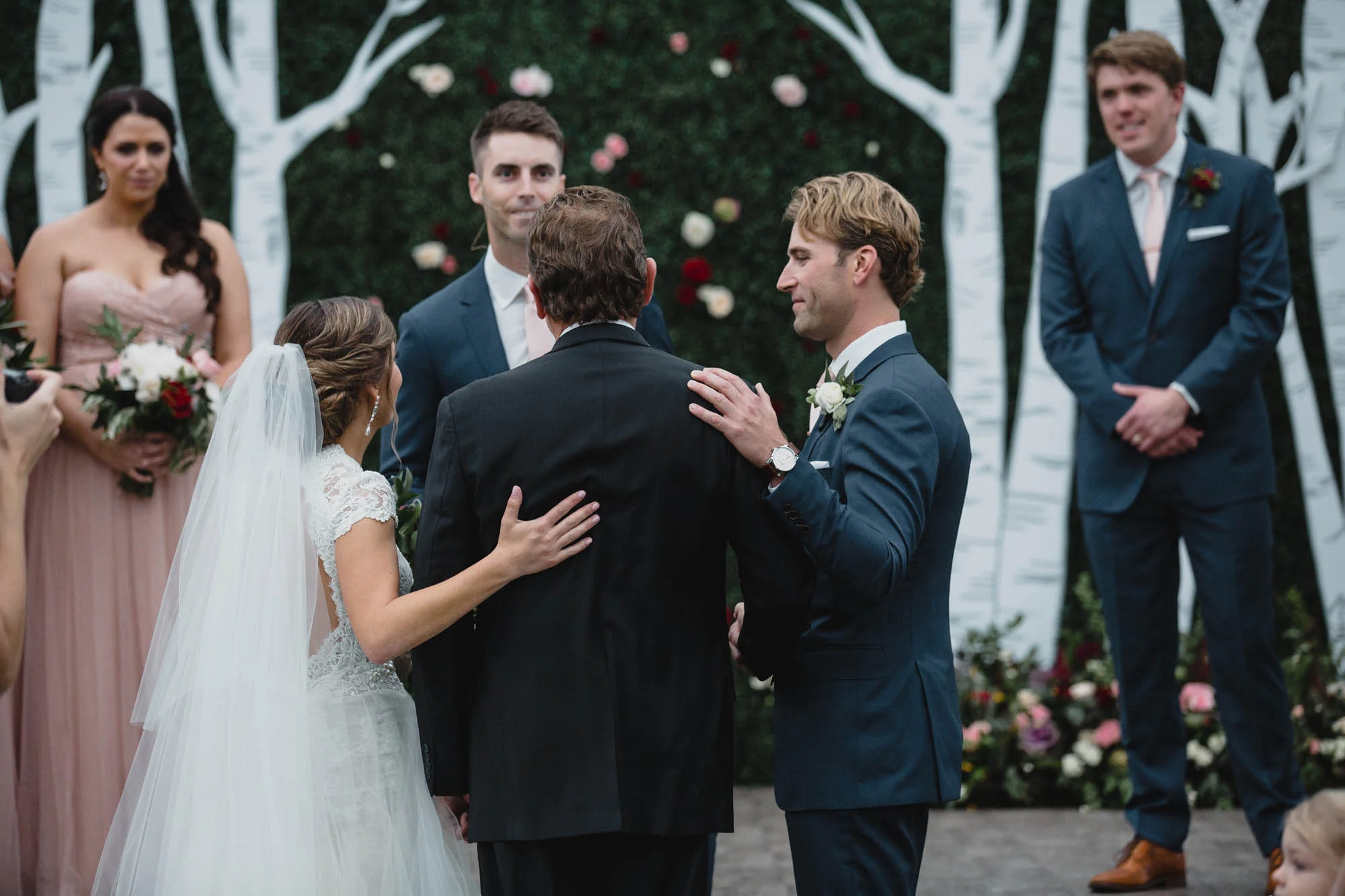 084_Minnesota_backyard_wedding.jpg