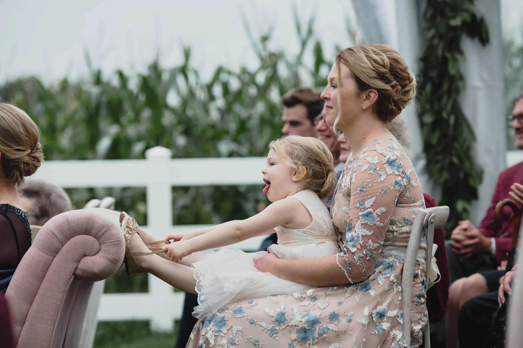 087_Minnesota_backyard_wedding.jpg